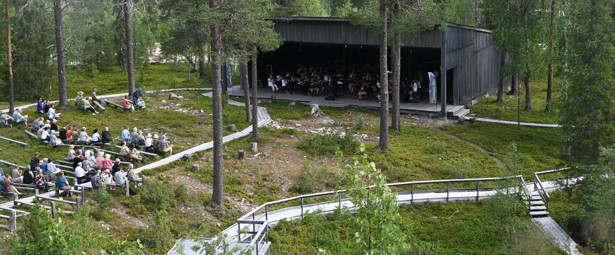 Yhdessä koettu konsertti jää paremmin mieleen – LAKKA ry:lle Luosto soi! on jo perinne